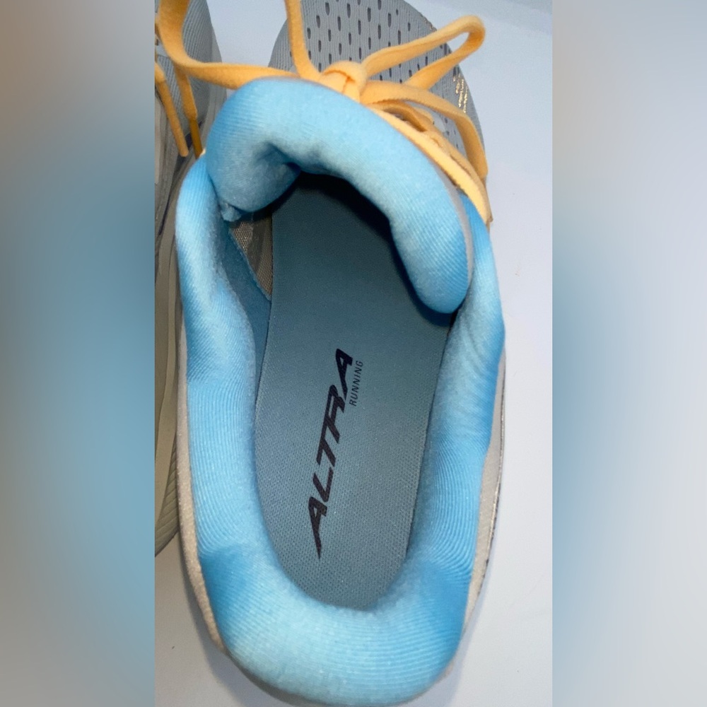 Altra Via Olympus Womens Sz 8 Gray Blue Cushioned Running Shoes Sneakers    AA12 - Picture 9 of 9